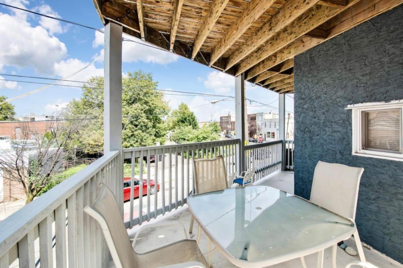 Modern W. Deck In Passyunk Square Philadelphia