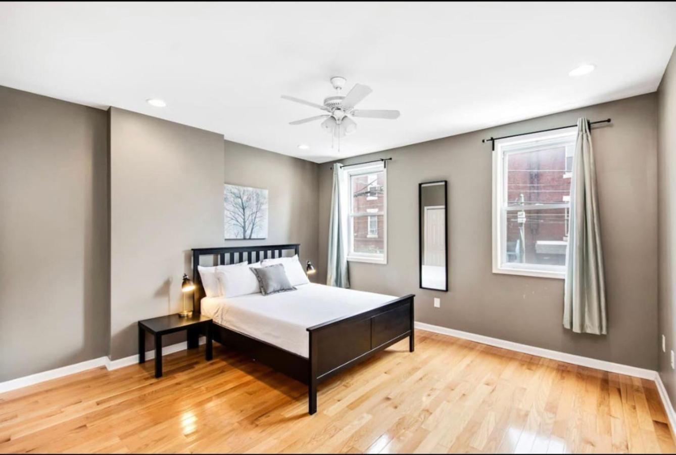 Modern W. Deck In Passyunk Square *